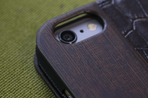UUNIQUE Wooden Case with Maxi Croc iPhone_07