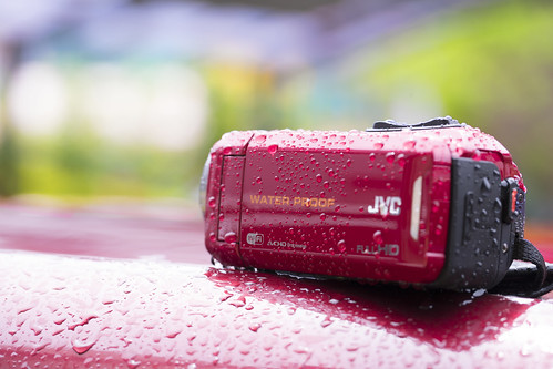 防水ビデオカメラ JVC GZ-RX130 必要十分で安かった