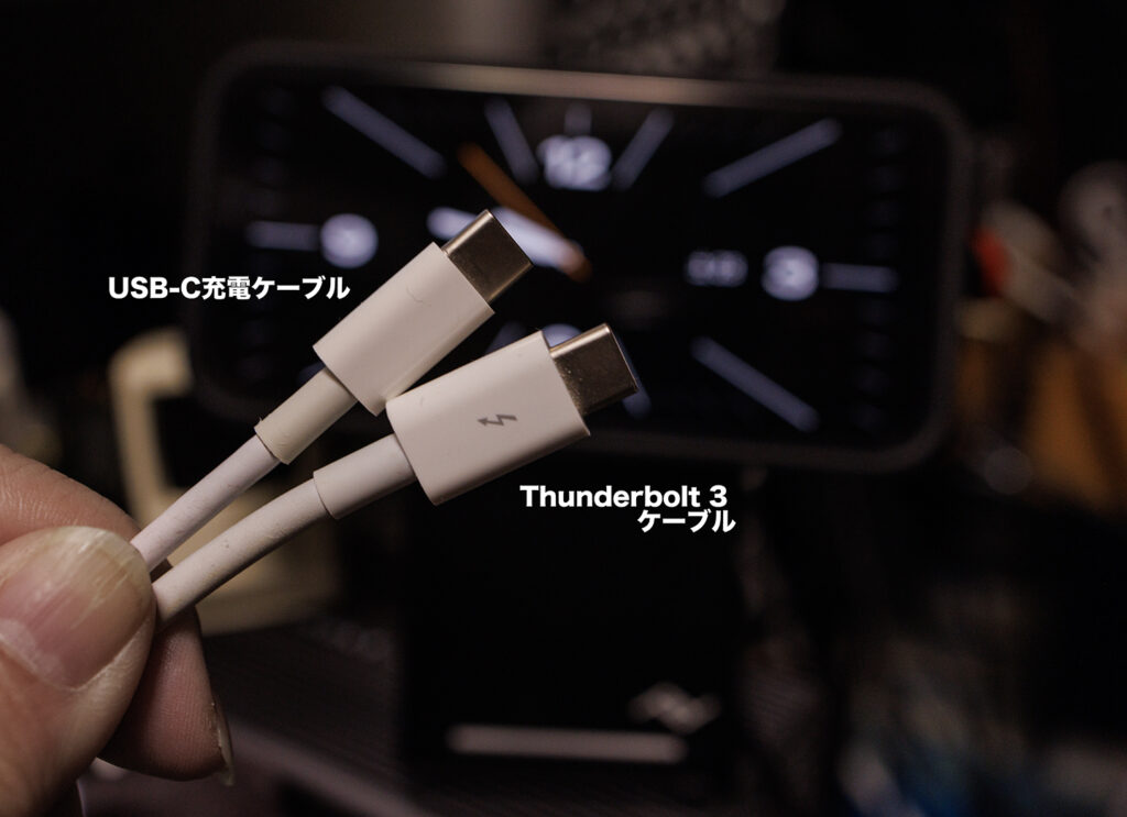 iPhone 15 Pro ：ウーブンケースに干渉しない10Gb/s USB-Cケーブルは？
