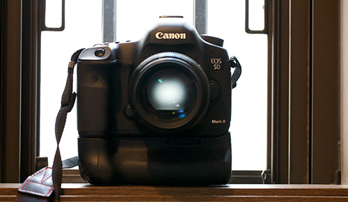 BG-E11：EOS 5D Mark III専用バッテリーグリップ – mono-logue